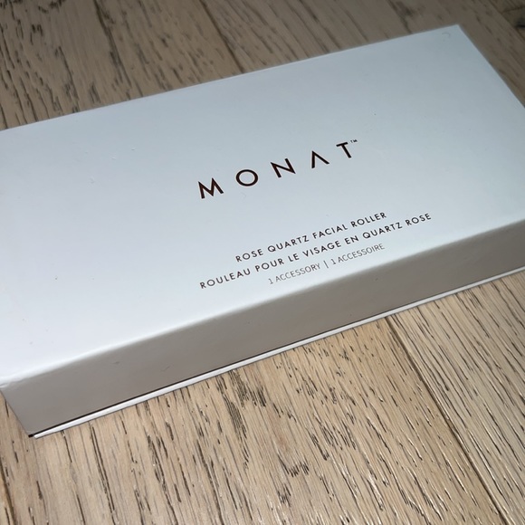 Rose quartz facial roller - Picture 4 of 4